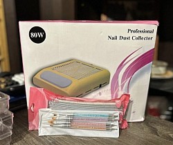 Nous avons les outils exp lampes led,nail dust collectoret beaucoups d'autres