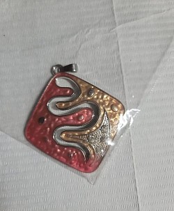 Nous avons aussi des bijoux